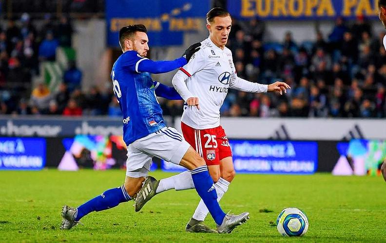 《天国拯救2》前瞻体验：延续前作风格，扩展更多玩法，铁匠之子终于可以打铁了！