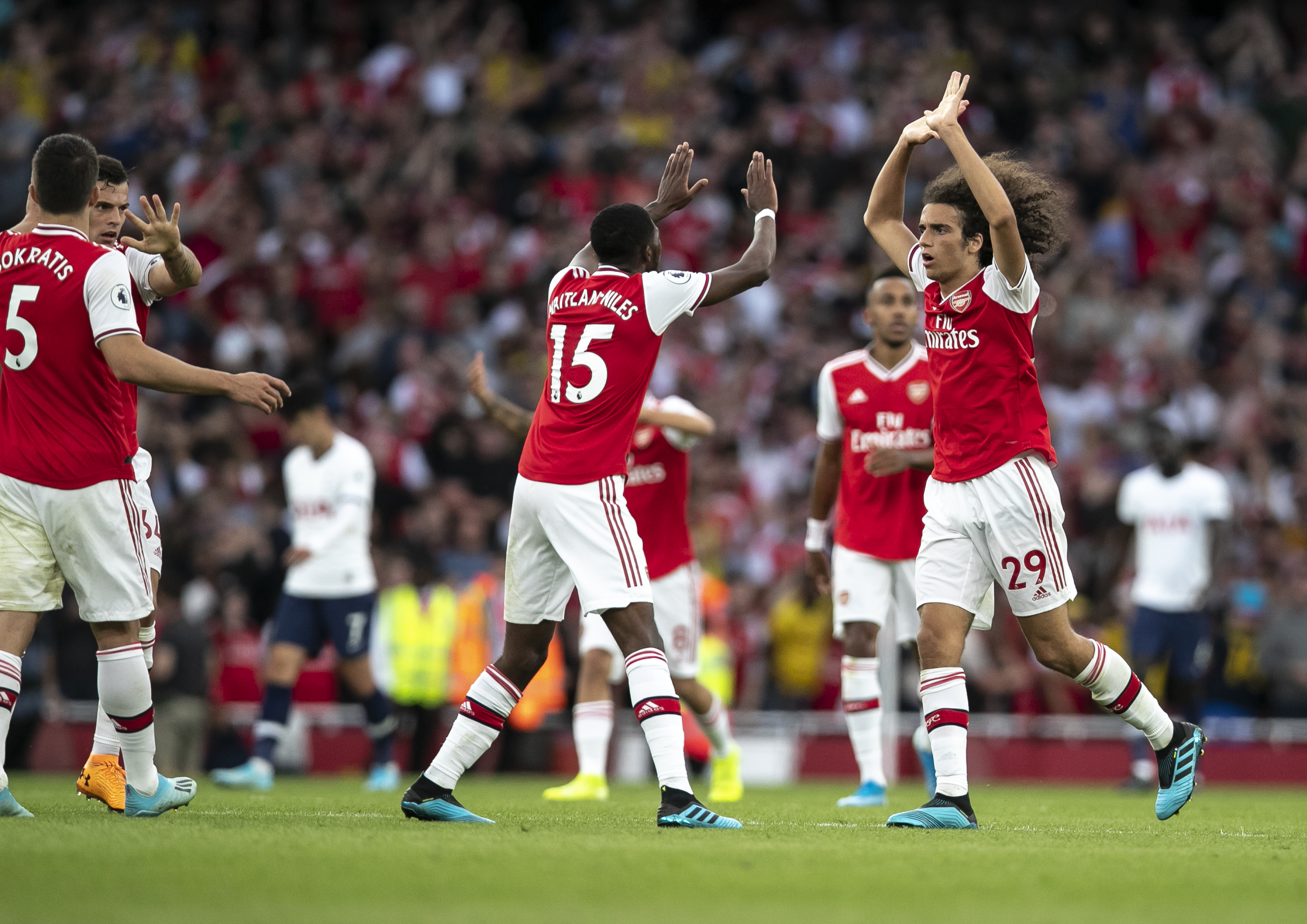 CBA季后赛资格战激烈展开