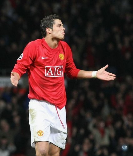 6-3！2-1！疯狂一夜，巴黎奇迹夺冠，皇马晋级决赛，C罗两连败