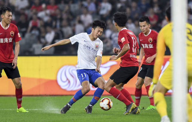 詹姆斯公开出生精确时间，东契奇调侃：我41岁可能得一瘸一拐走路