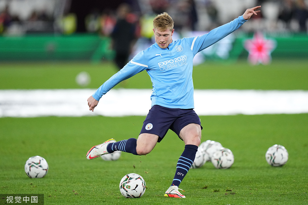 长三角轮滑球选手杭州上演“跨年对决”