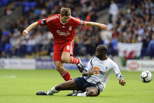 《无畏契约手游》黄金周福利揭秘：百万现金、限定皮肤只是开始