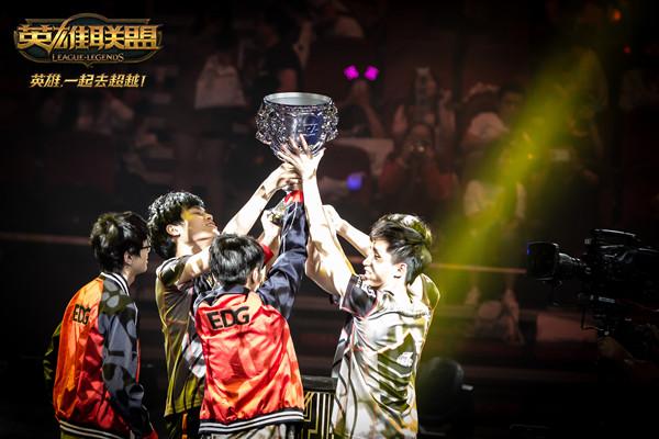 AD没有游戏经验！Niket防盗门无法阻止 Junhao 的疯狂小狗锁UP1-0RNG